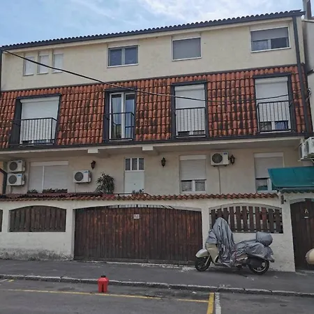 Apartment Agape Downtown Belgrad